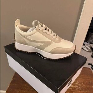 Women's Cream Sneakers